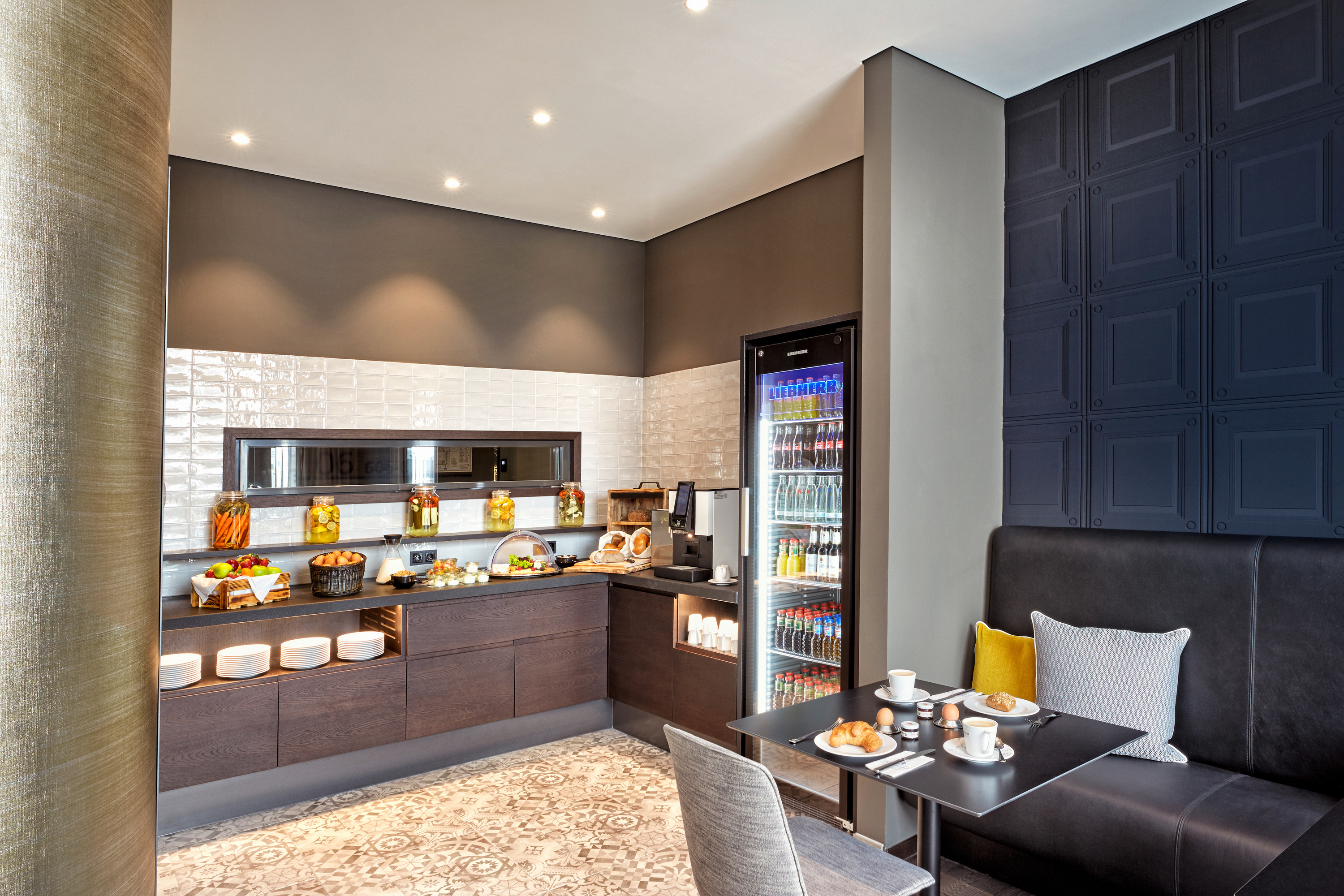 Bar at Hyperion Hotel Leipzig in Leipzig, Other than US/Canada